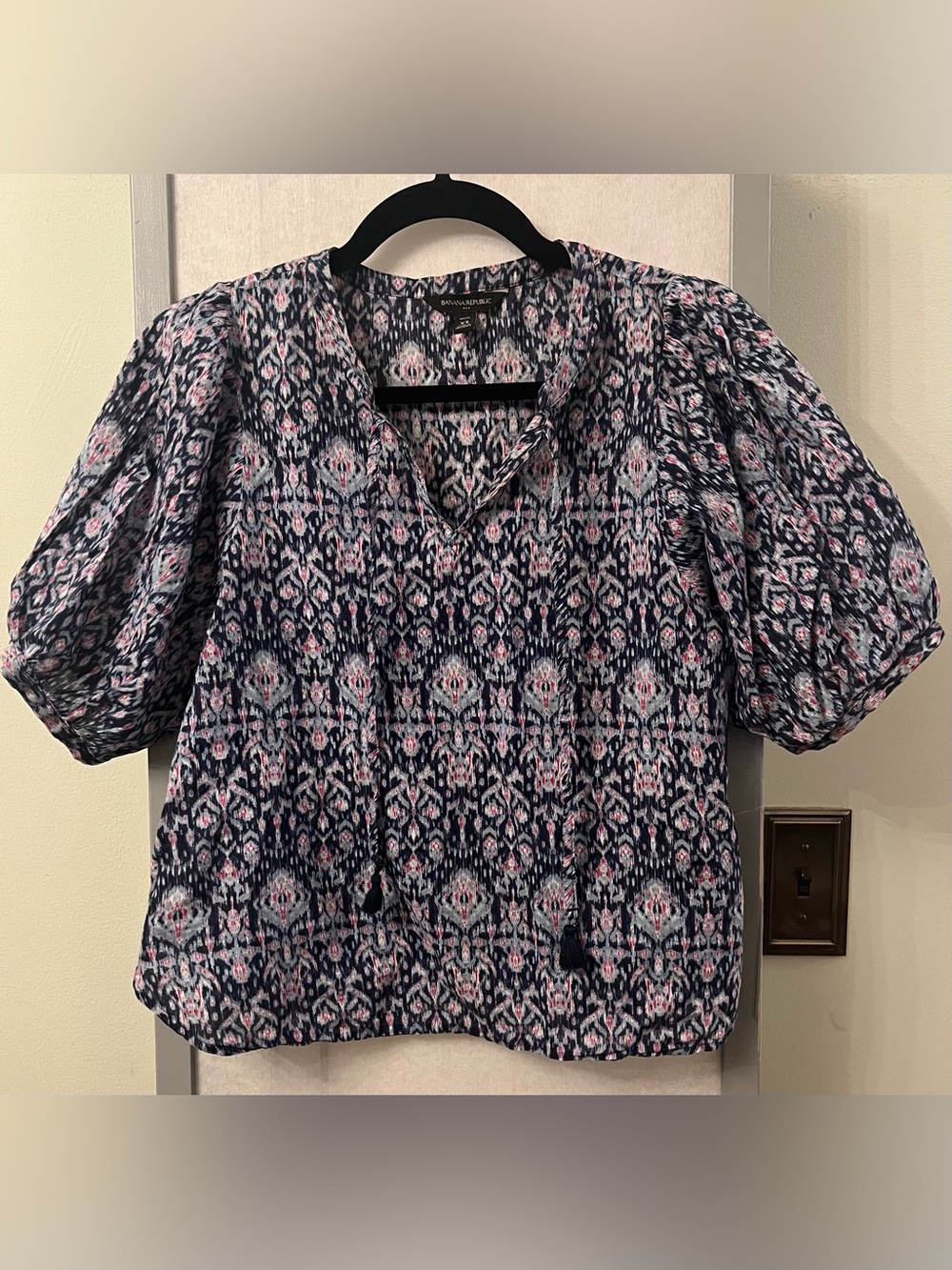 Banana Republic Factory XS Petite Women's Blouse Bohemian Blue Ikat Print Boho